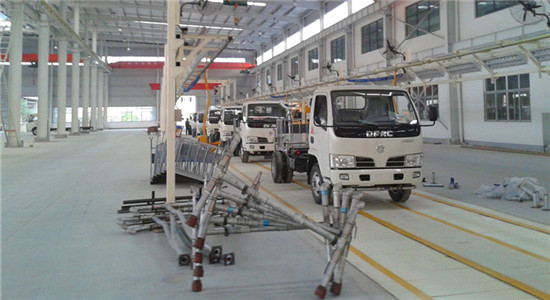 <a href=http://m.artworkexpo.cn/ssc target=_blank class=infotextkey>灑水車</a>圖片