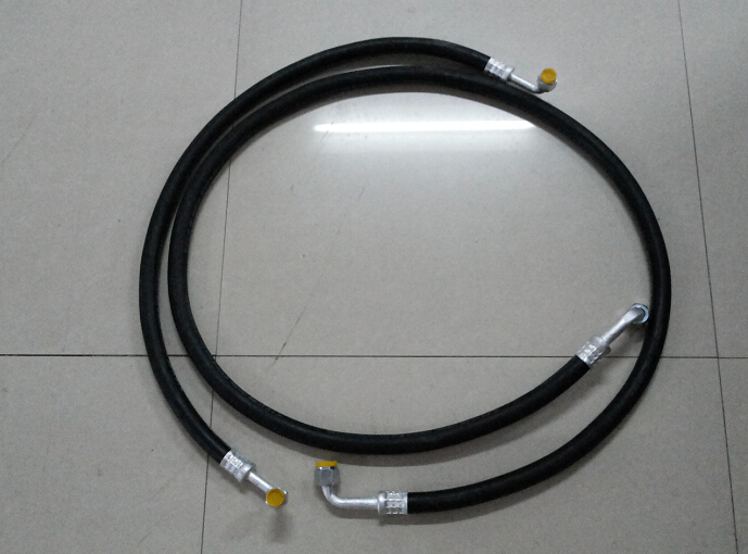 <a href=http://m.artworkexpo.cn/lcc/ target=_blank class=infotextkey>冷藏車</a>制冷系統(tǒng)管路圖片